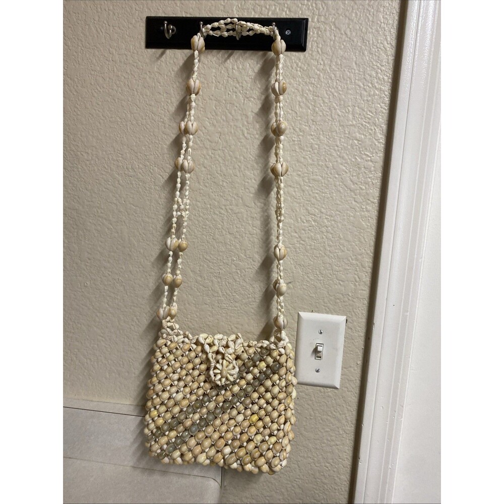 TWO-TONE COWRIE SHELL PURSE HANDBAG
